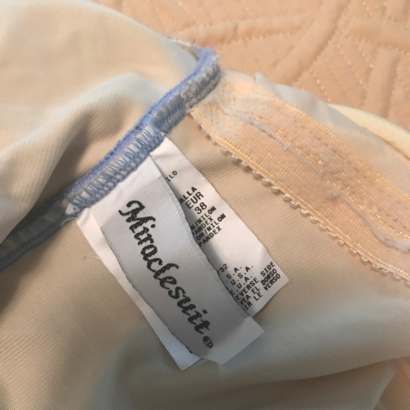 Ladies one piece bathing suit - Picture 3 of 5